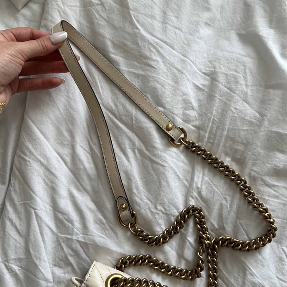 Gucci GG Marmont small white shoulder bag - Picture 6 of 11